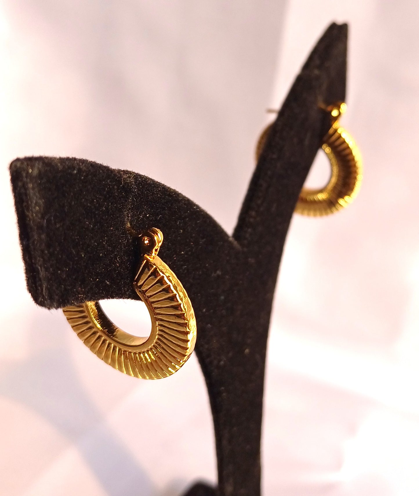 Golden Round Hoops Amara