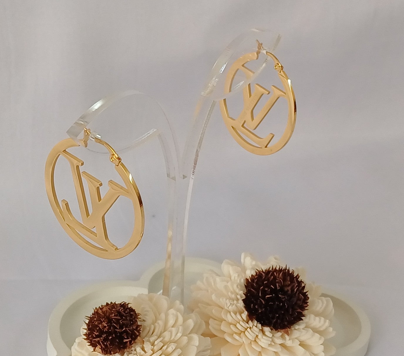 Golden Round Hoop Naomi