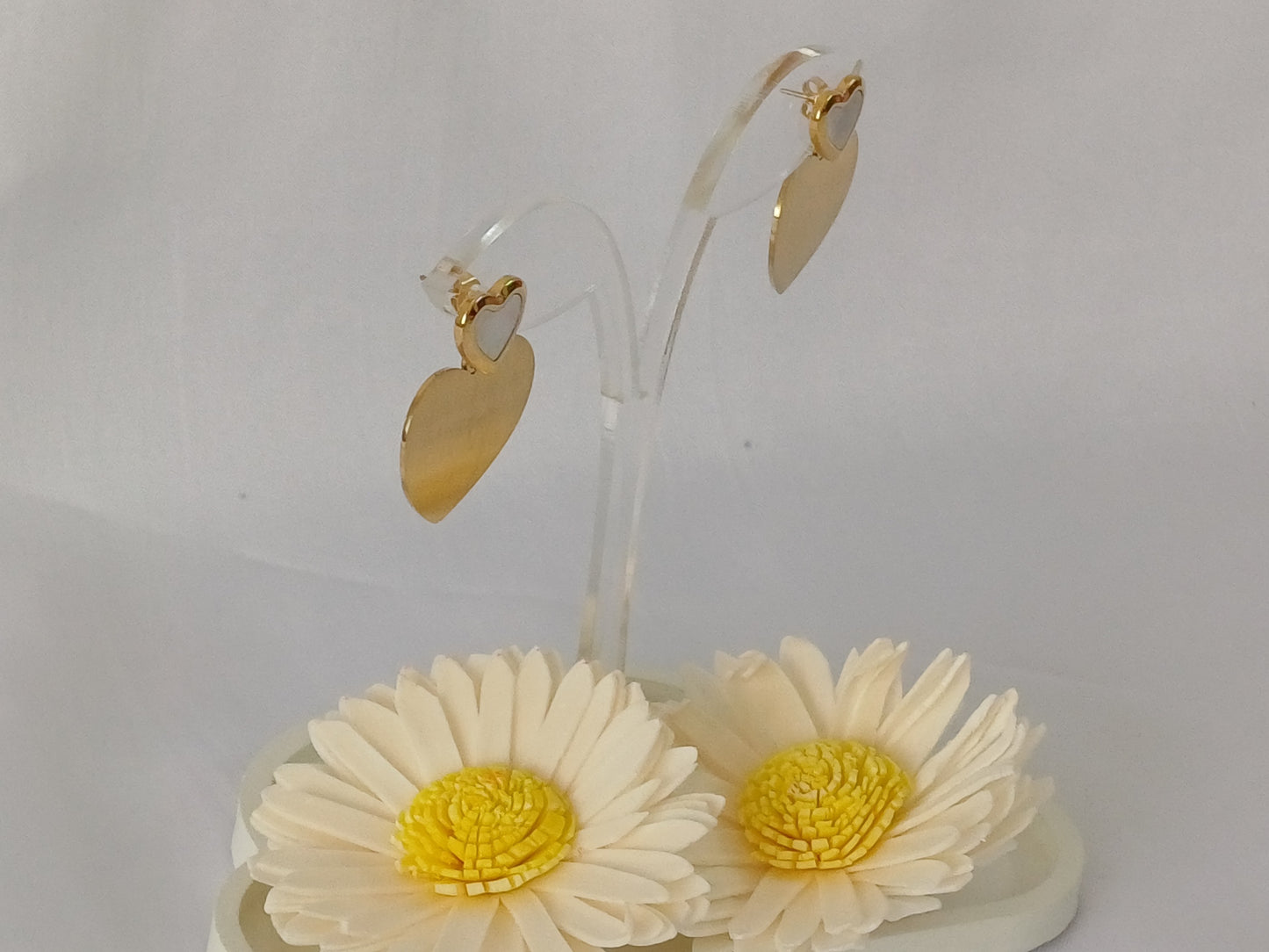 Golden Heart MOP Drop