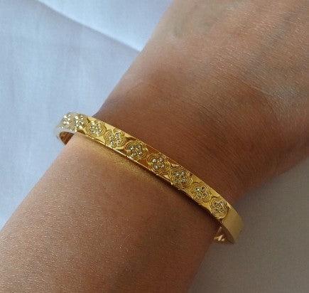 Mariana Bangle