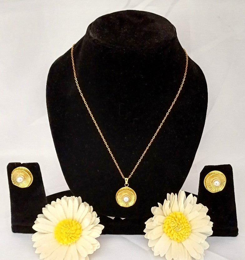 Round Necklace Set