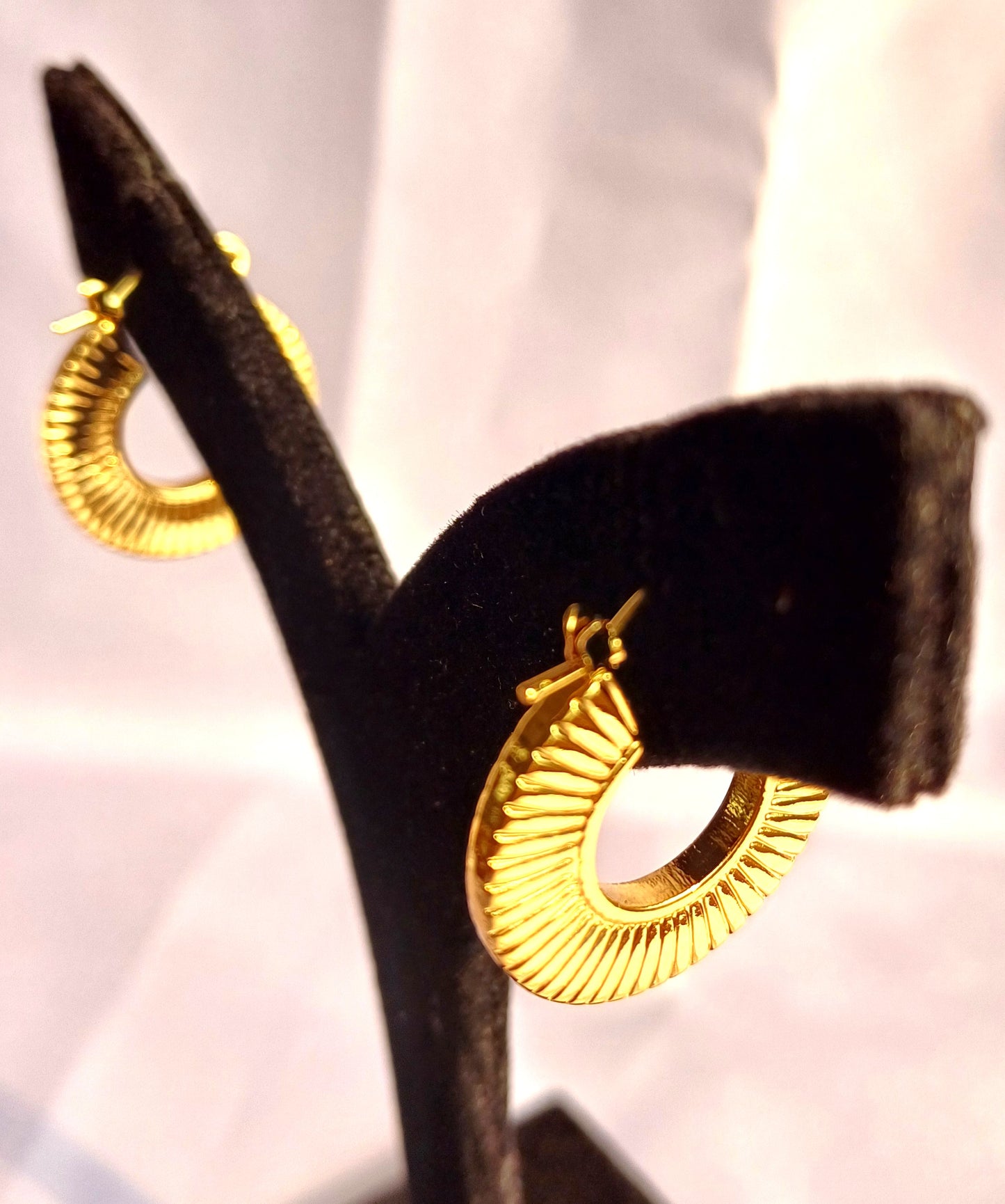 Golden Round Hoops Amara
