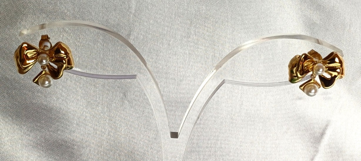 Golden Bow Studs Jane