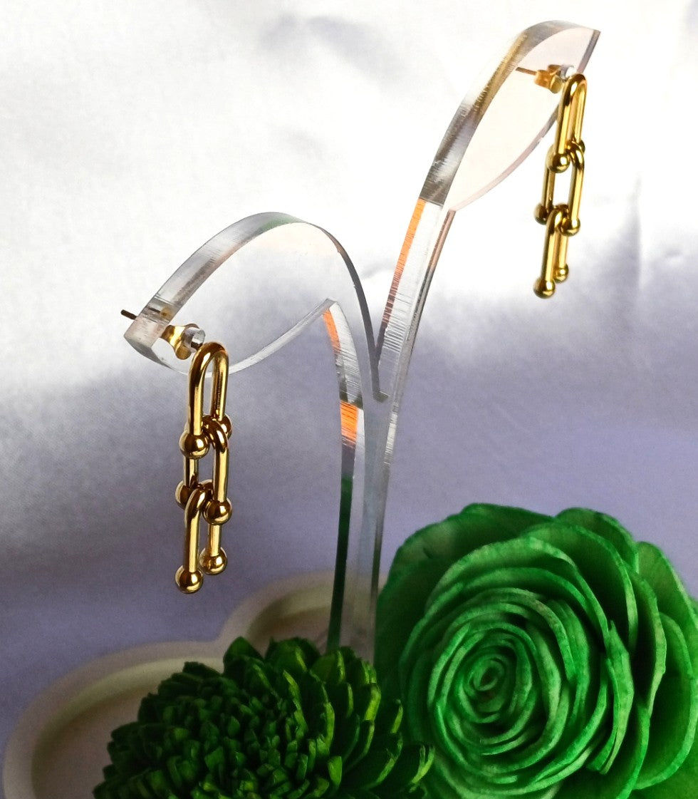 Golden Chain Dangler