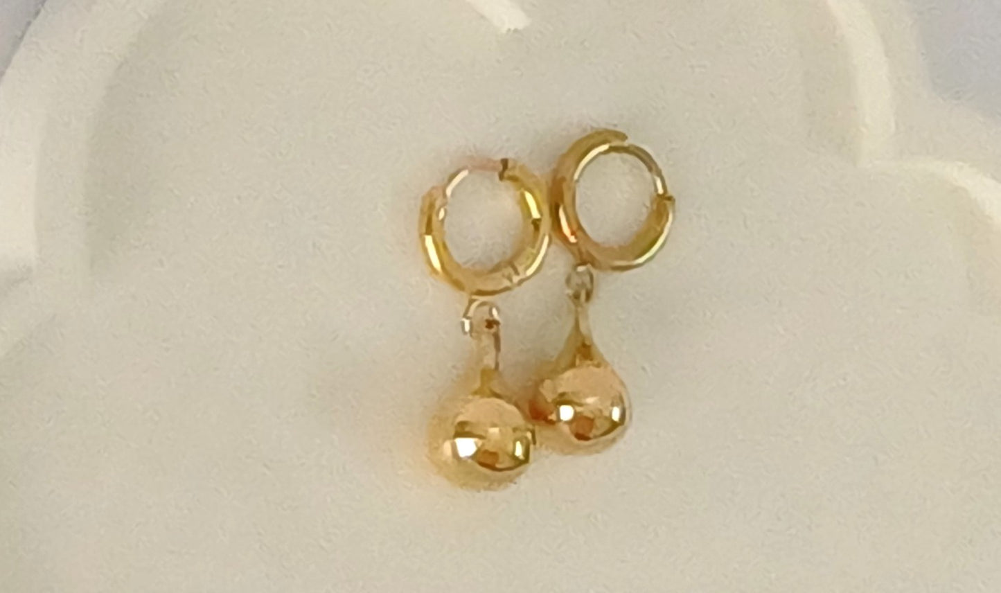 Golden Drop Earrings Emma