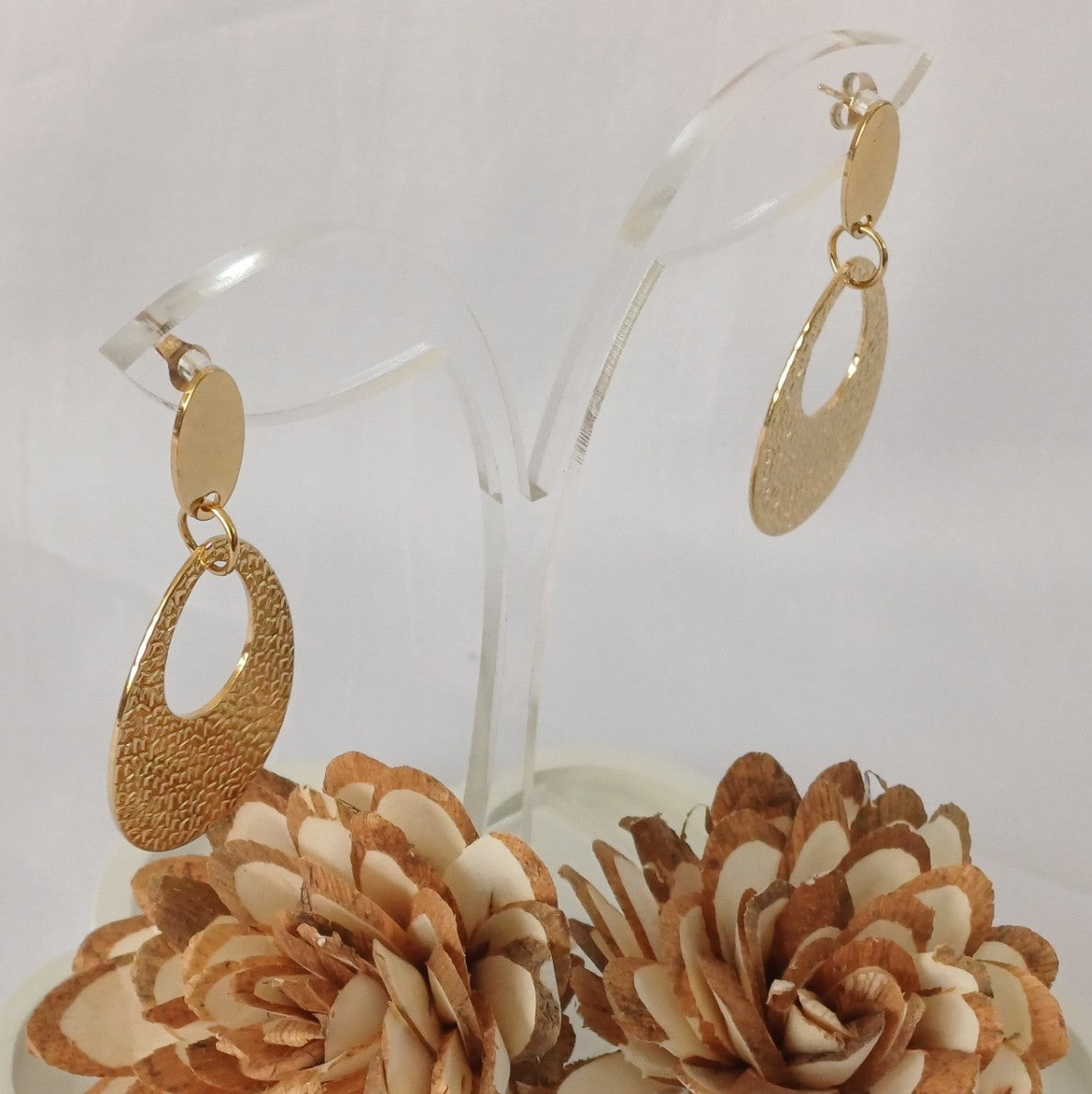 Golden Oval Drop Mira