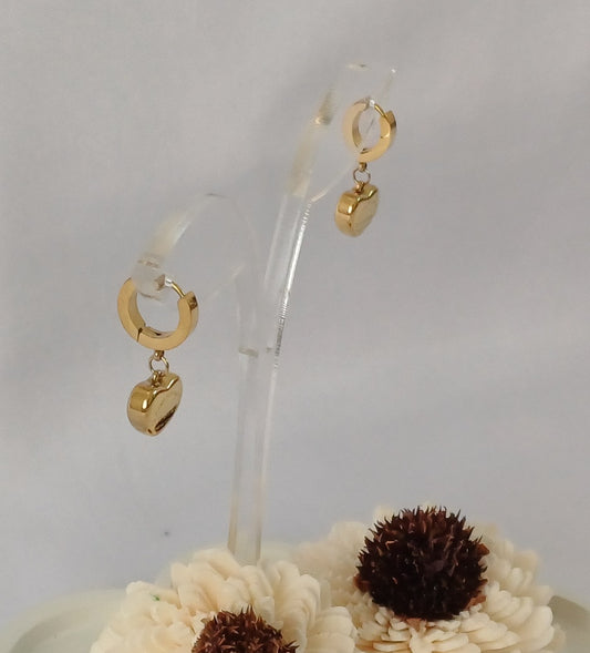 Golden Heart Drop Nicole