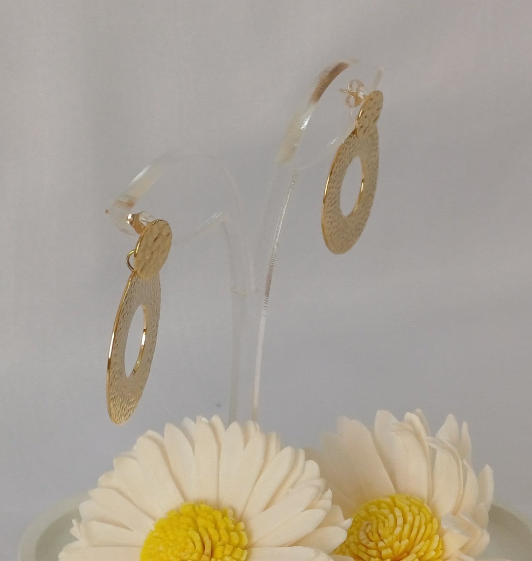 Golden Round Drop Nyra