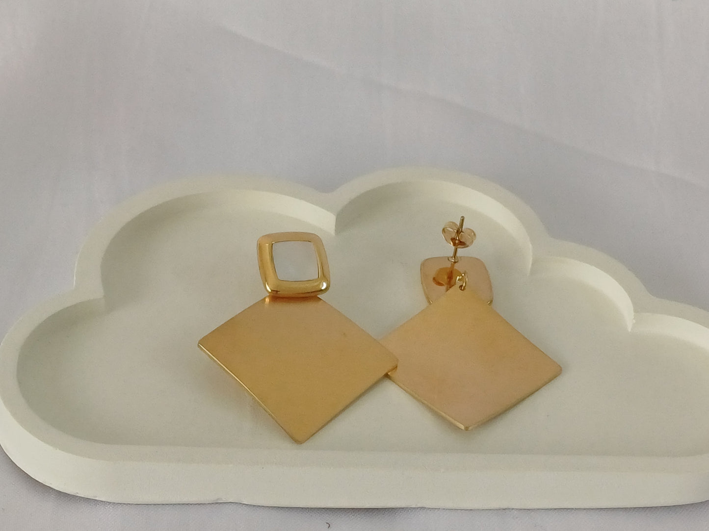 Golden Square MOP Drop