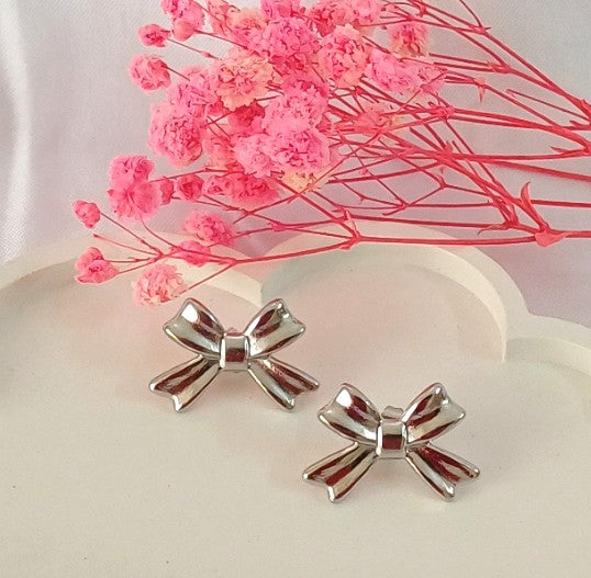Silver Bow Studs