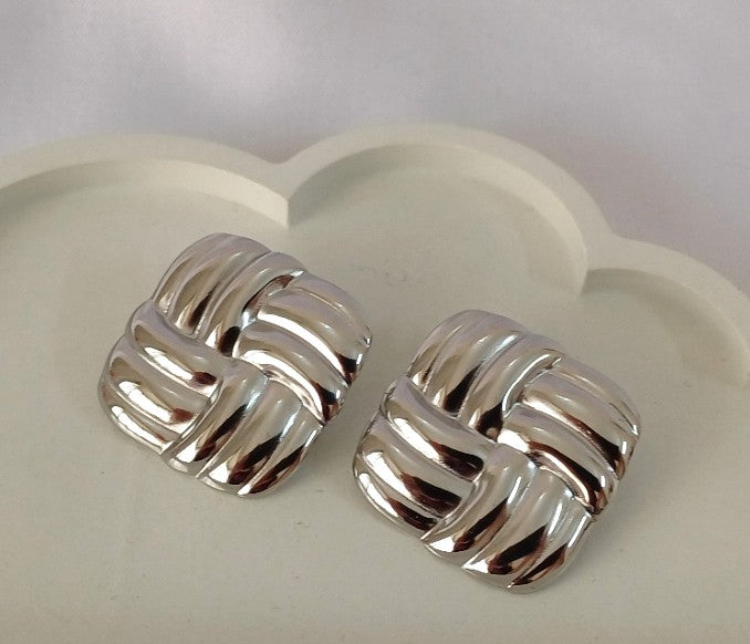 Silver Wave Square Stud