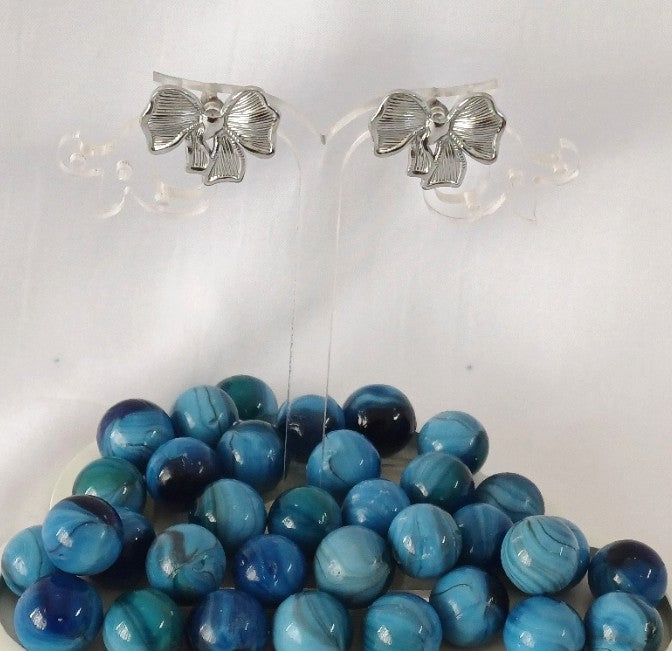 Silver Bow Stud Claire