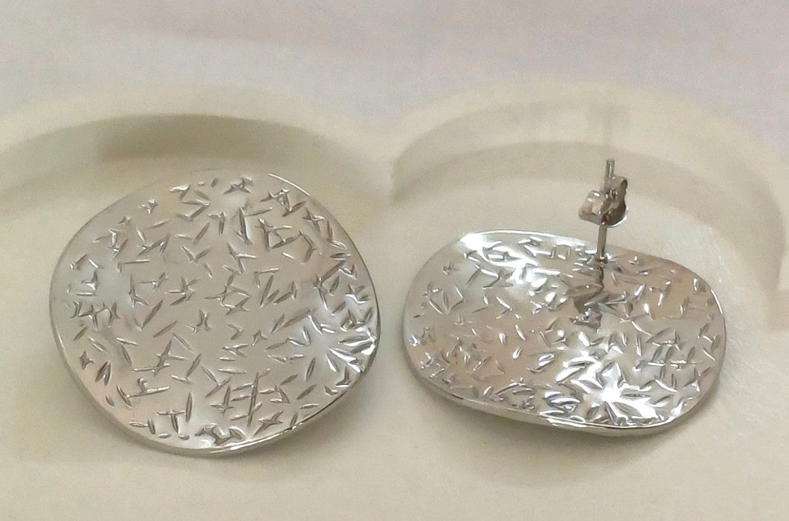 Silver Round Stud Natalie