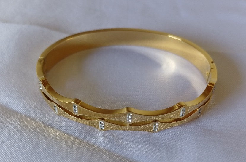 Remi Bangle