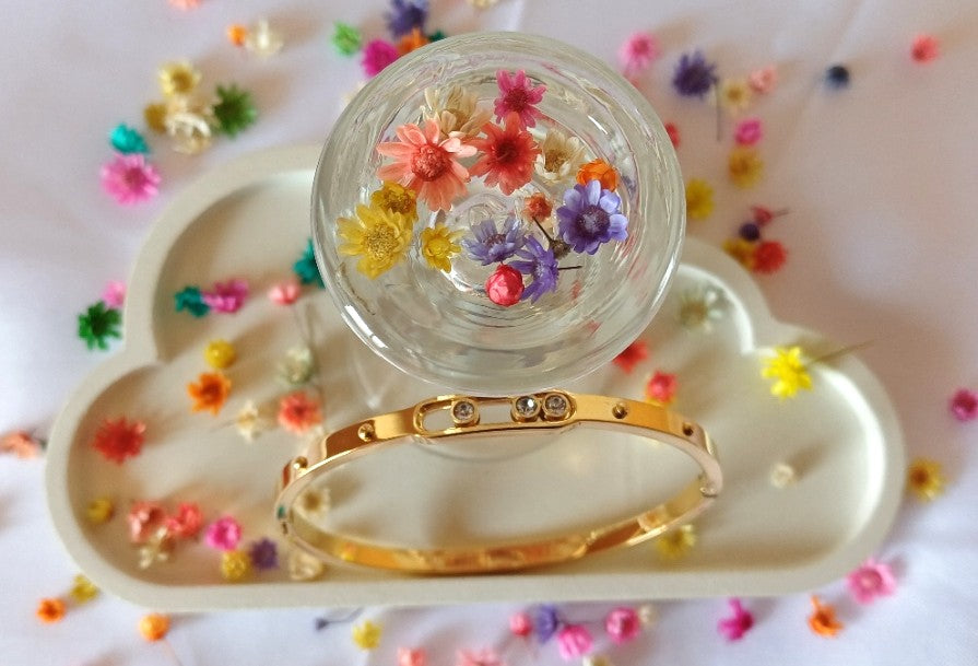 Moving Dots Bangle