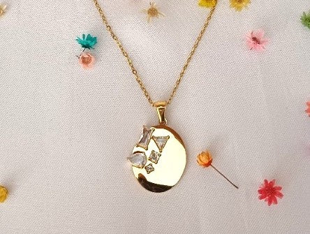 Oval Pendant Necklace