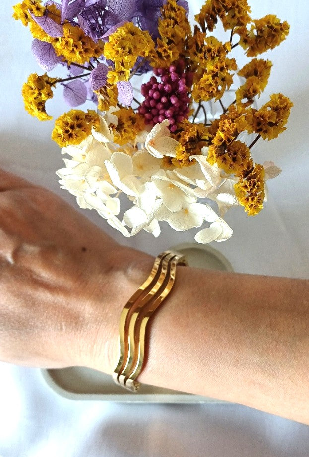 Wave Bangle