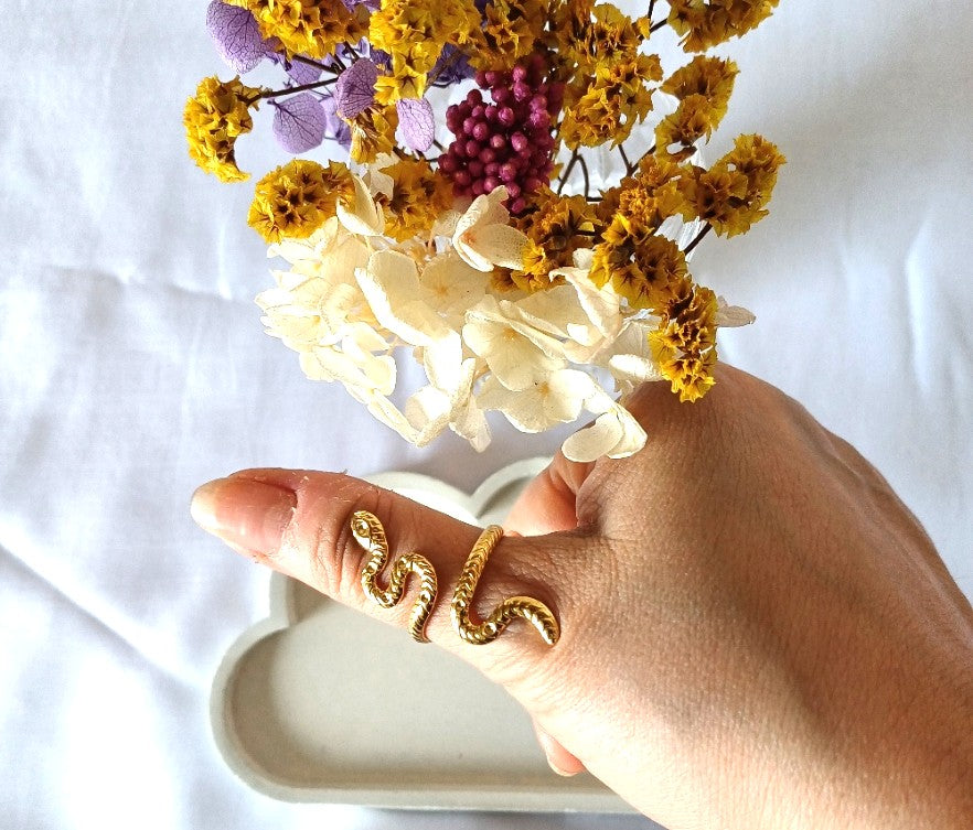 Long Snake Ring