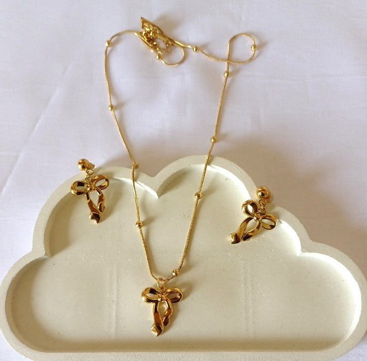 Bow Necklace Set
