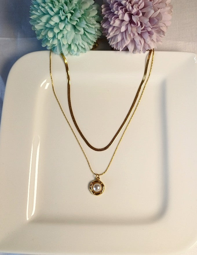 Pearl Pendant Necklace
