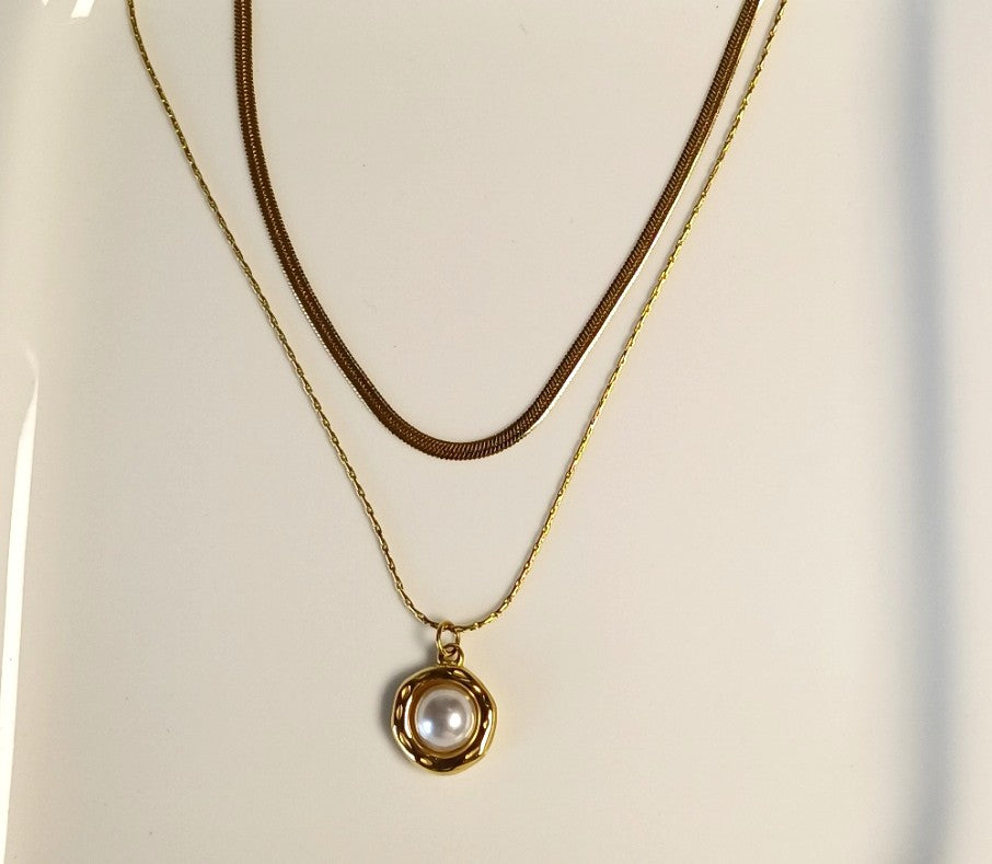 Pearl Pendant Necklace