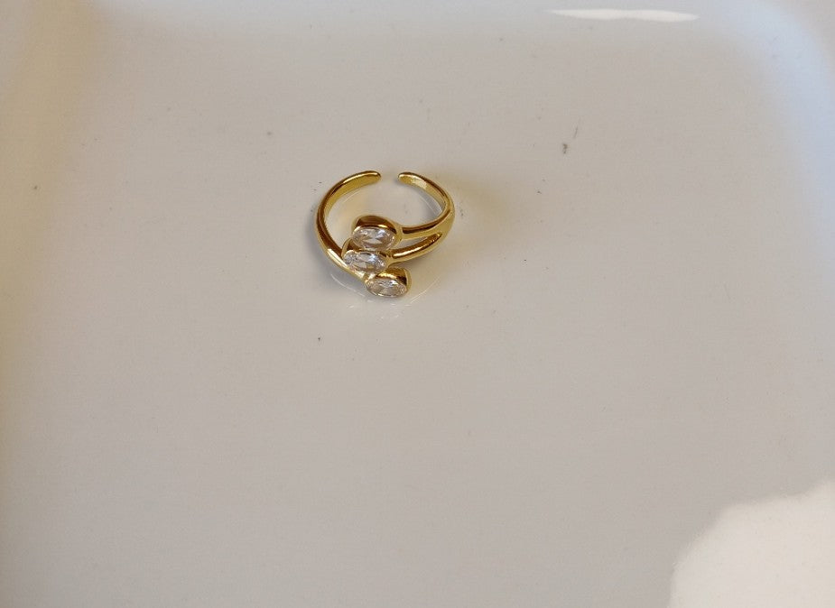 3 Stone Ring