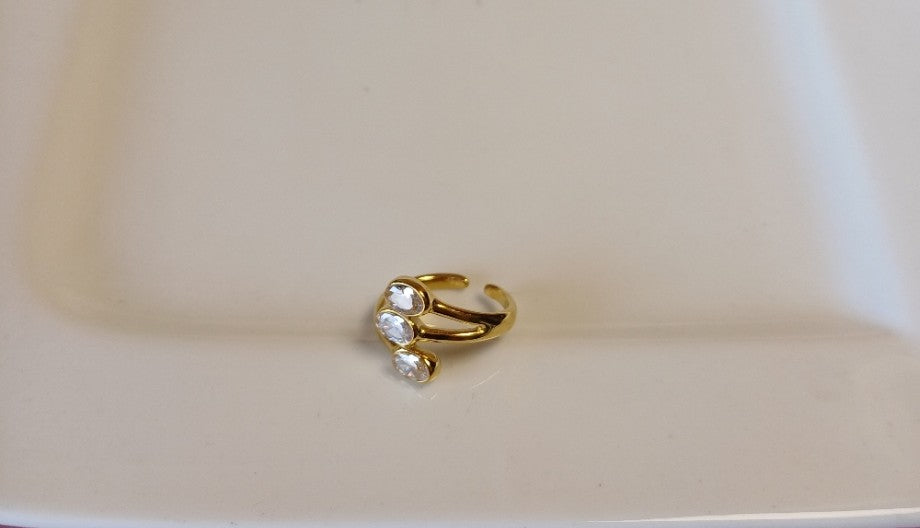 3 Stone Ring