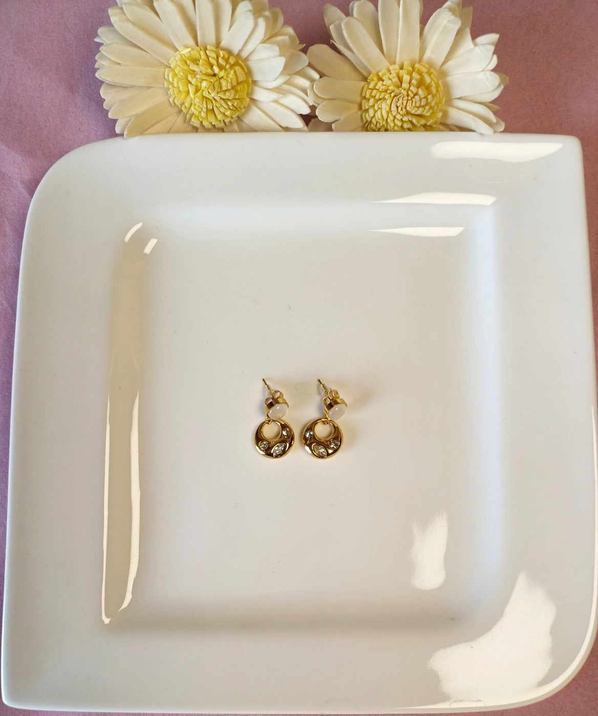 Snow white Earrings