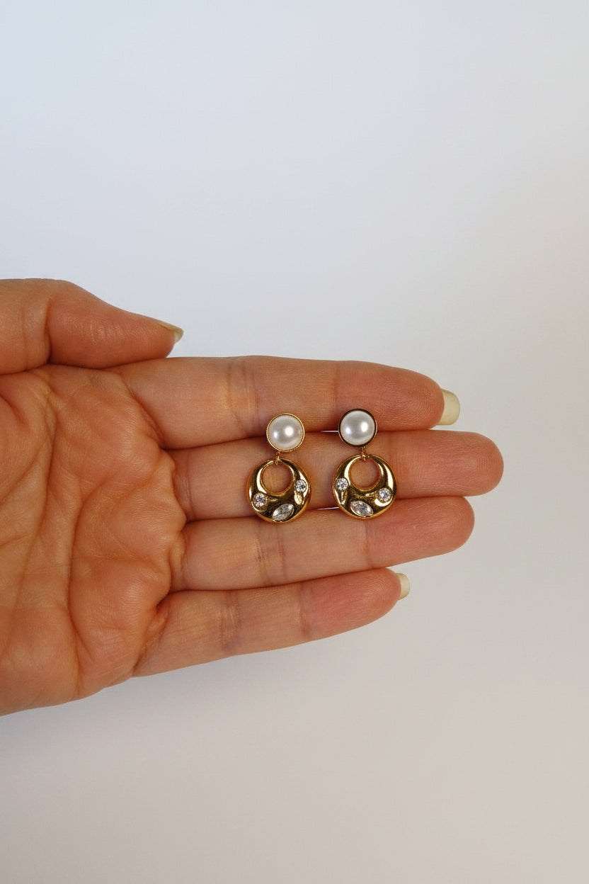 Snow white Earrings