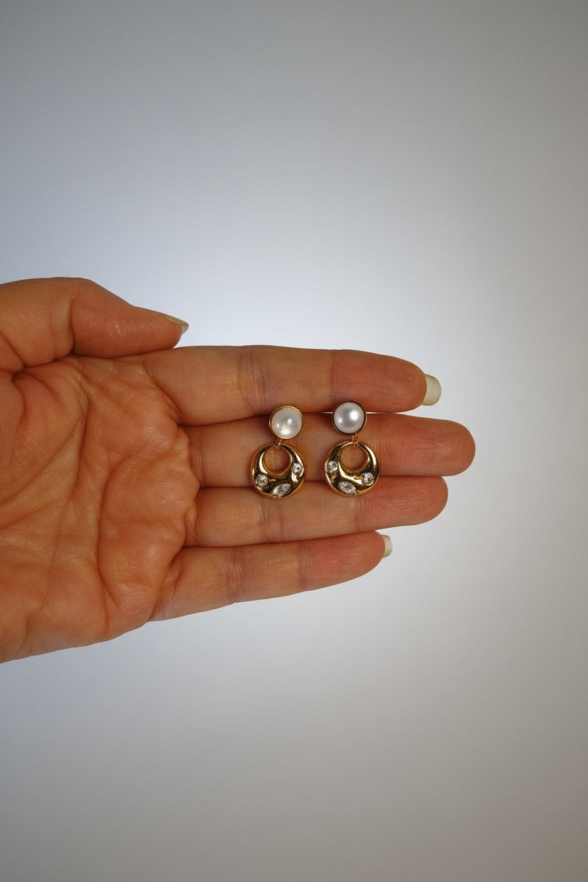 Snow white Earrings