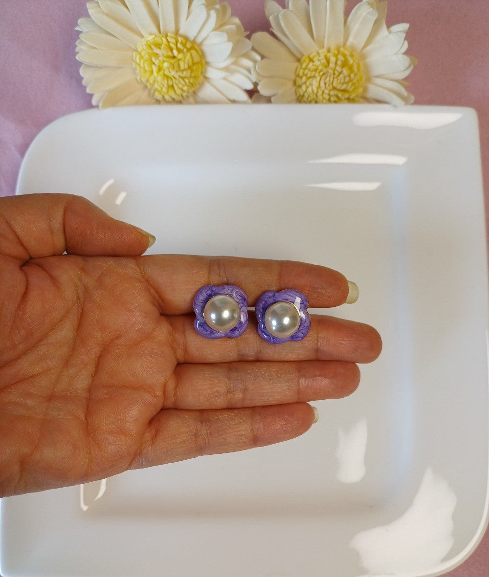 Violet Pearl Stud