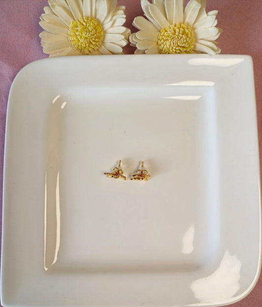 Leaf Bow Stud