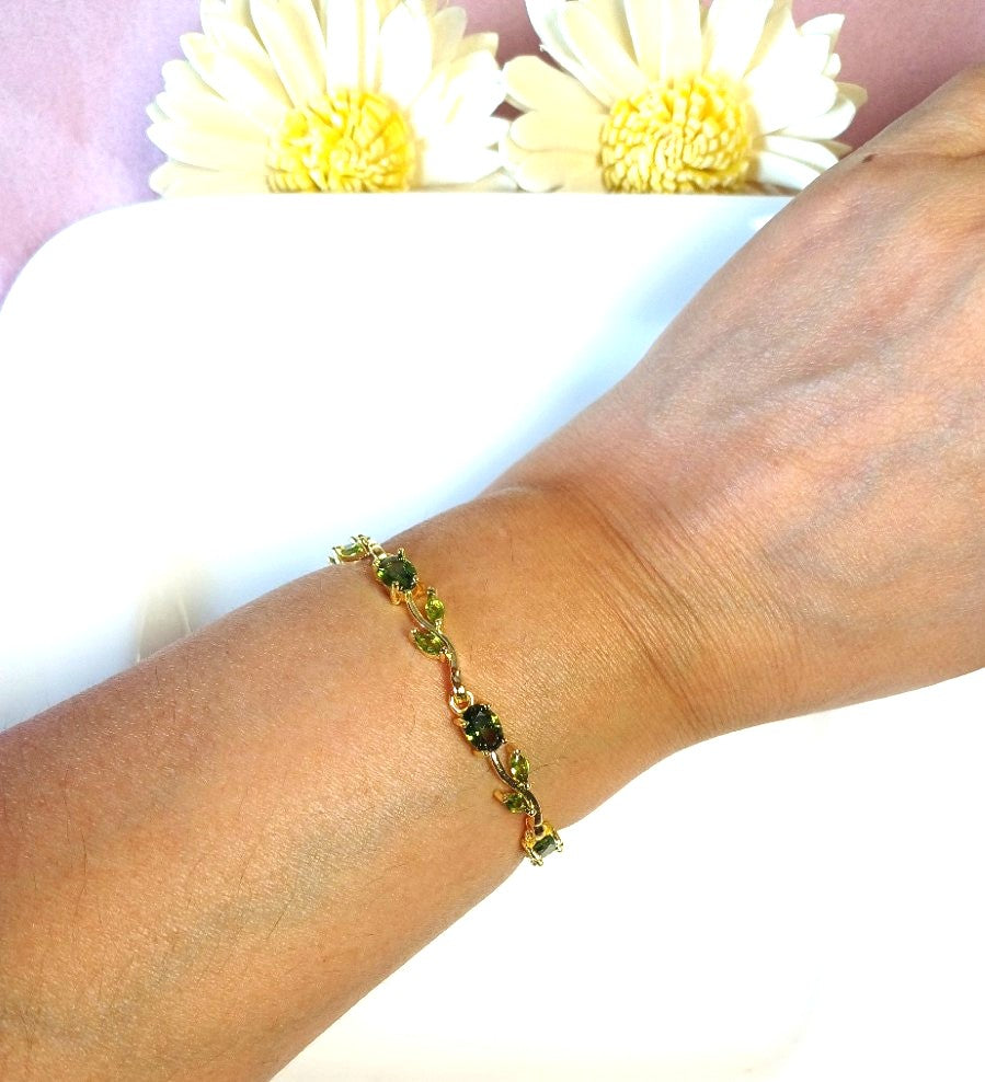 Tulip 5 Bracelet - Olive Green